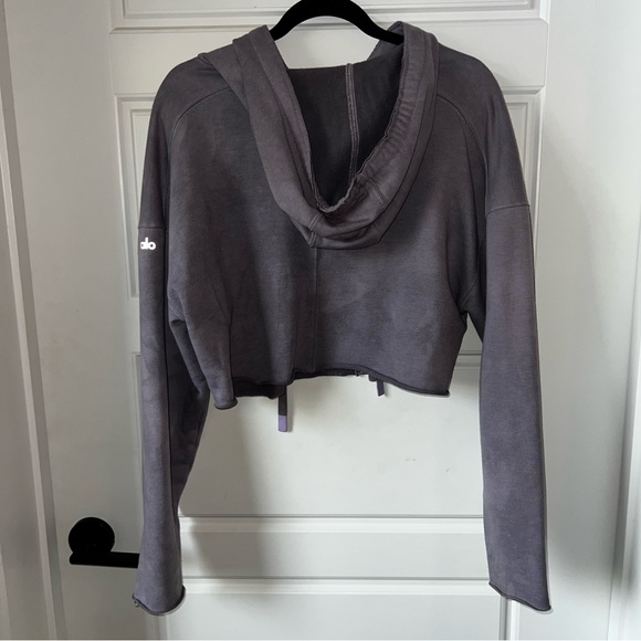 ALO Yoga Cropped Hoodie - Picture 2 of 10